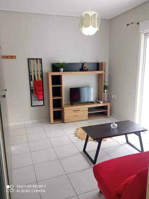 Lemon - Happyhostgr - Downtown Apartment Volos Eksteriør billede