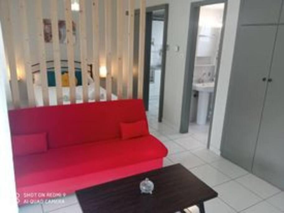 Lemon - Happyhostgr - Downtown Apartment Volos Eksteriør billede