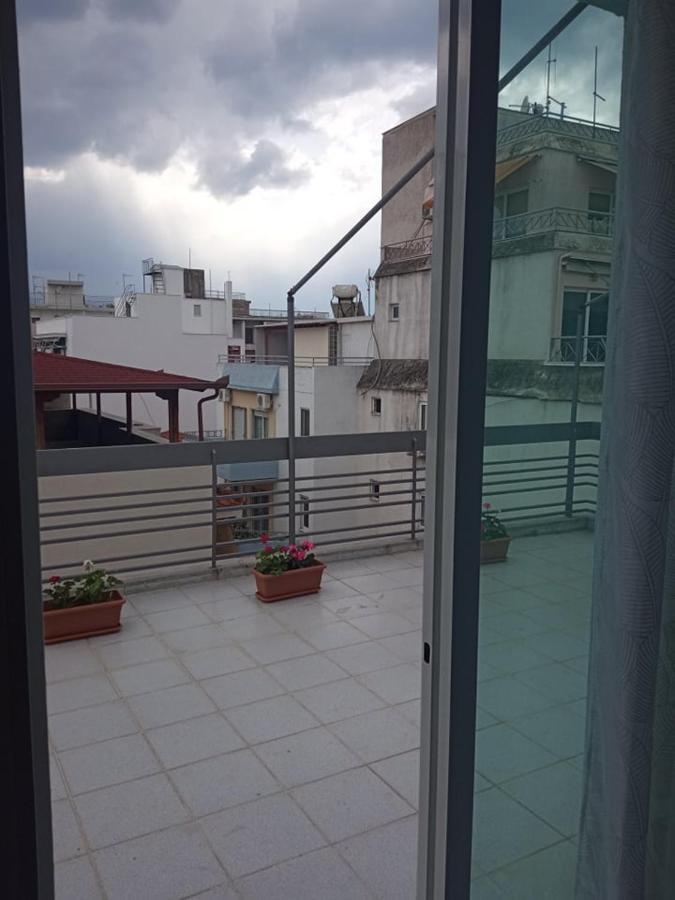 Lemon - Happyhostgr - Downtown Apartment Volos Eksteriør billede